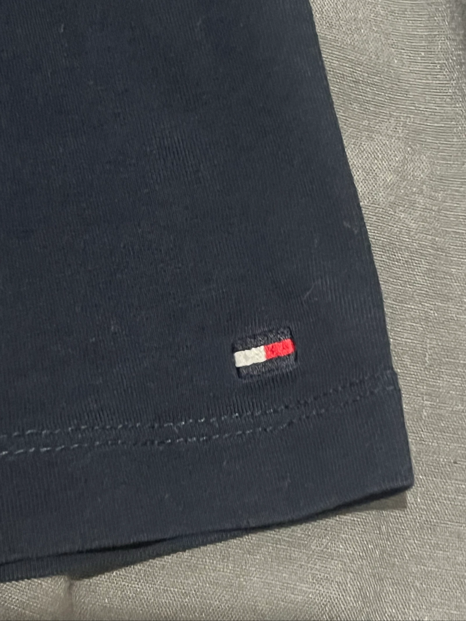 T-shirt Tommy Hilfiger à manches longues taille S – photo 2